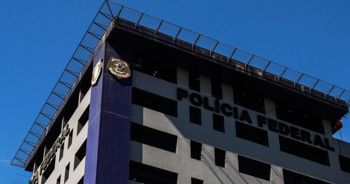 PF faz operação contra fraudes na concessão de benefícios do INSS