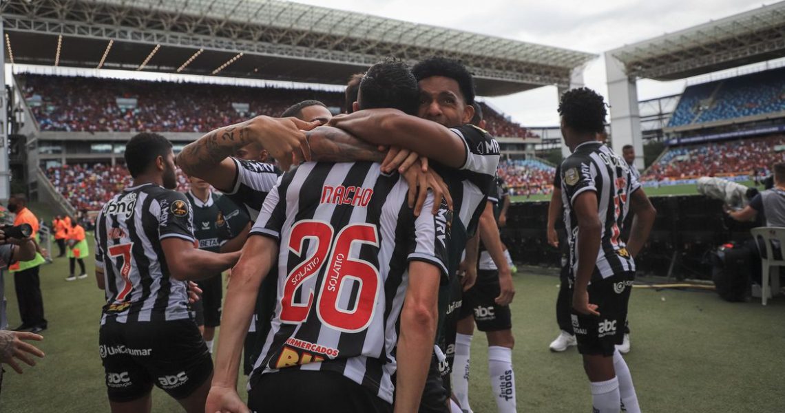 Atlético-MG supera Flamengo nos pênaltis e fatura Supercopa do Brasil