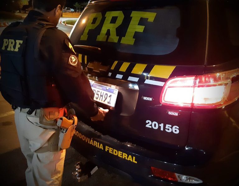 PRF prende muriaense foragido da justiça de Minas Gerais