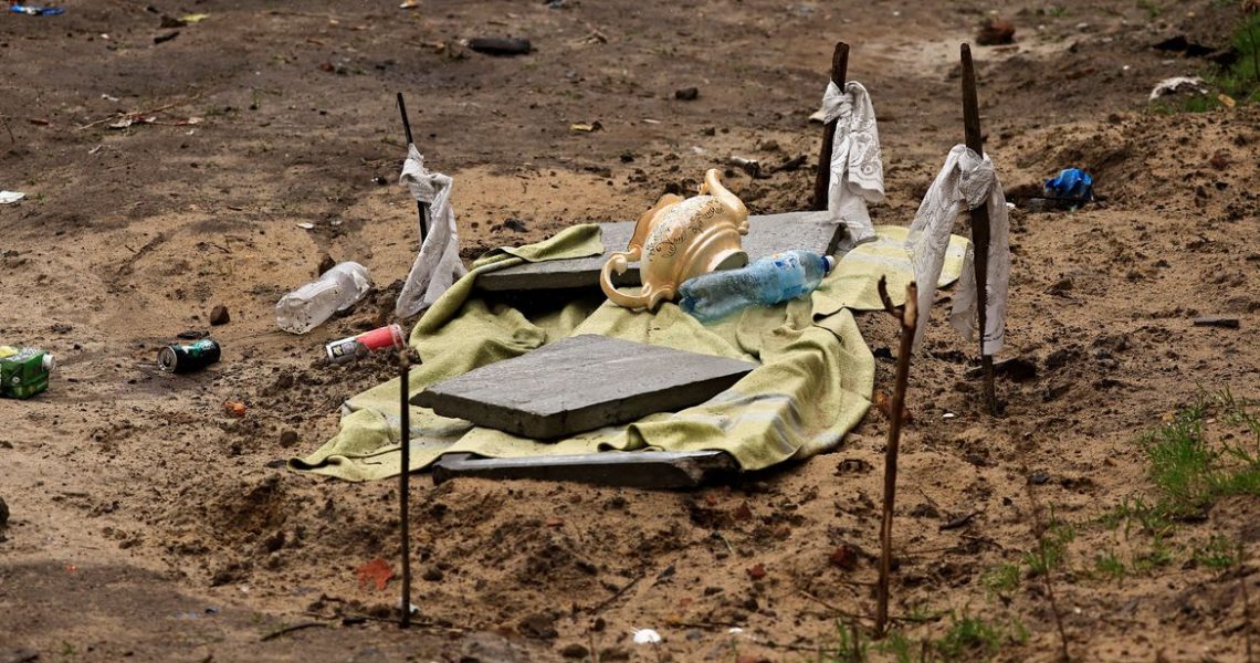 Ucrânia diz que 410 corpos foram encontrados perto de Kiev