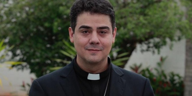 Processo contra padre Robson de Oliveira é arquivado em definitivo pelo STJ