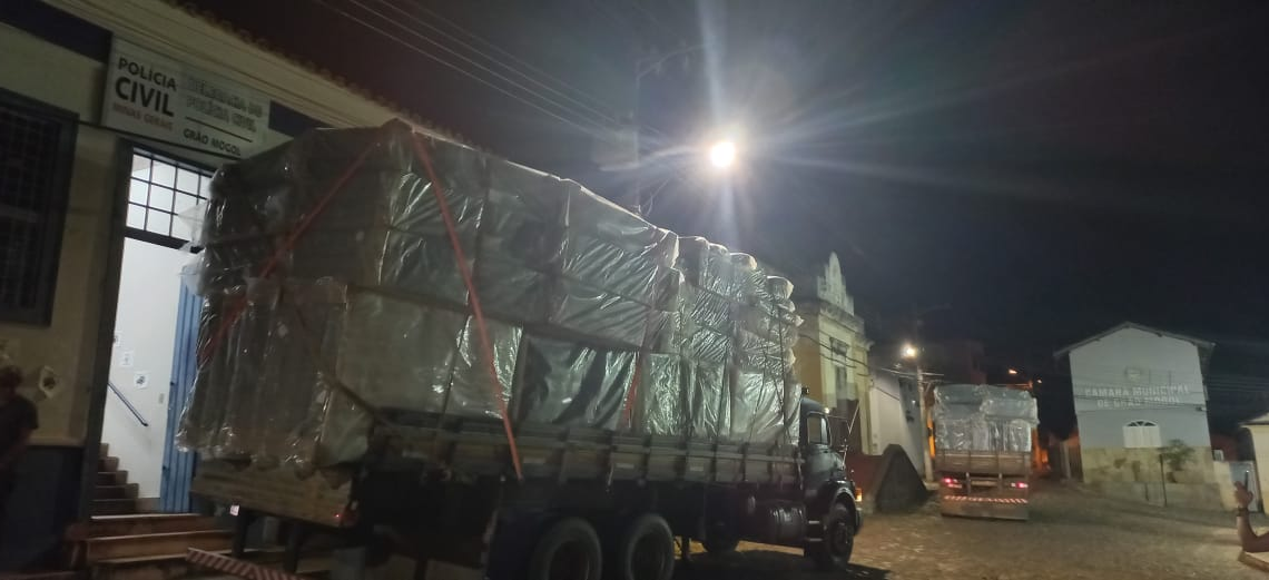 Ação conjunta resulta na apreensão de carga de colchão extraviada