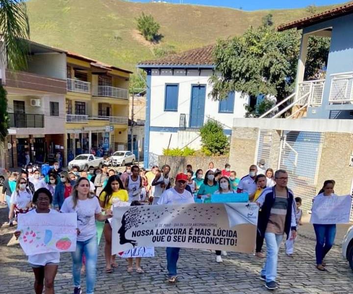 Saúde mental da Secretaria de Saúde de Miradouro realiza caminhada pela luta antimanicomial