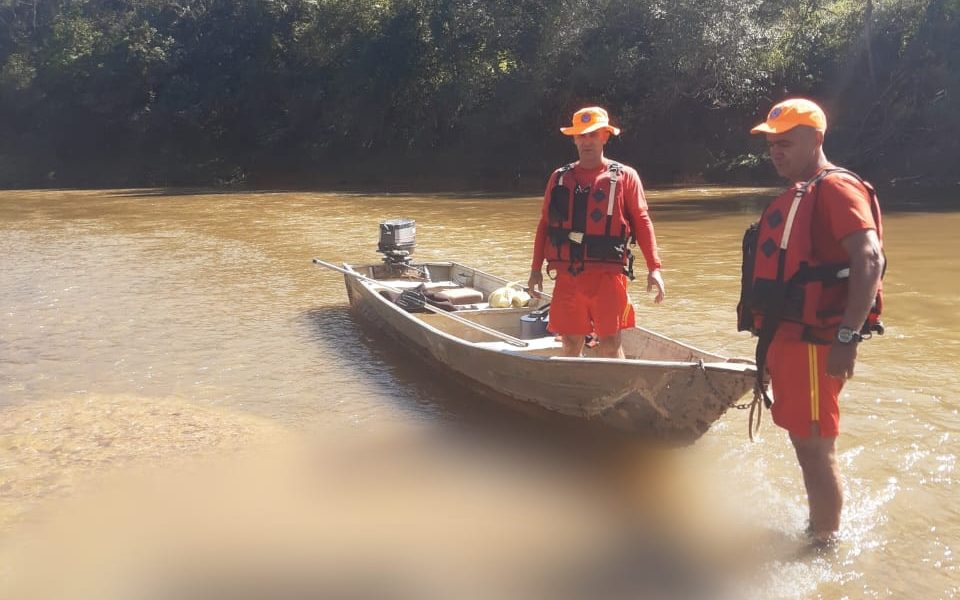 Bombeiros encontram corpo de homem que se afogou no último sábado