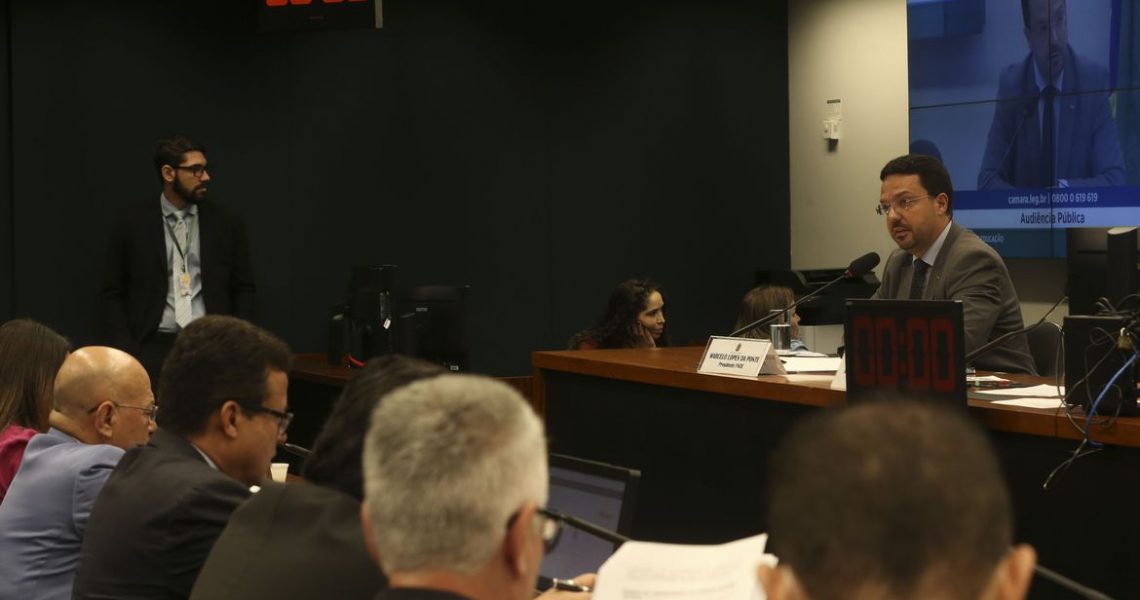Presidente do FNDE nega influência de pastores em decisões do órgão