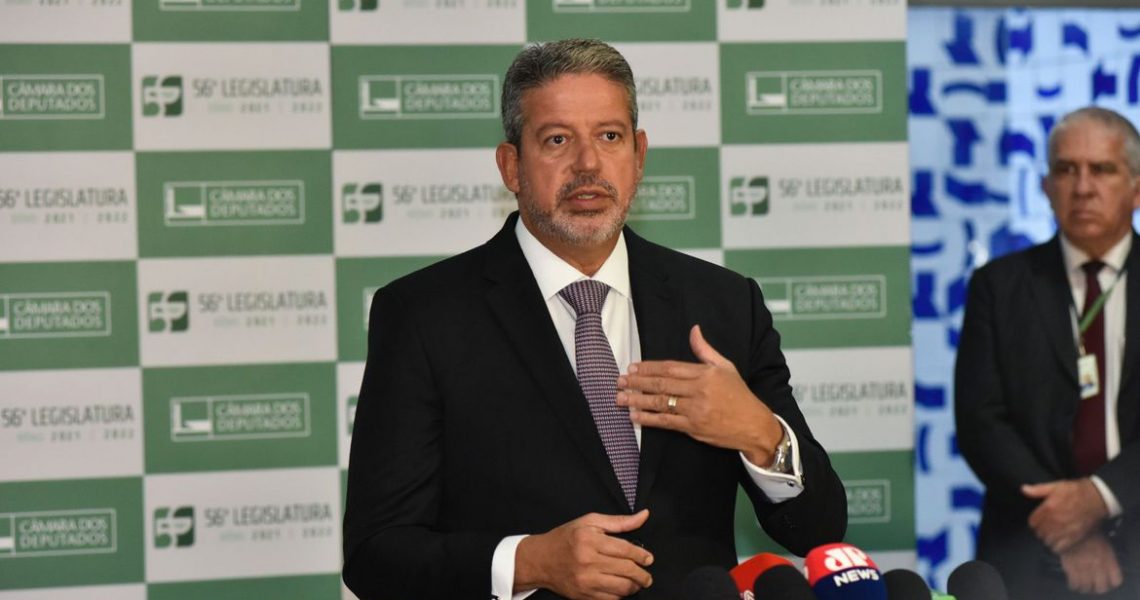 Câmara deve votar PECs para redução do preço de combustíveis até julho