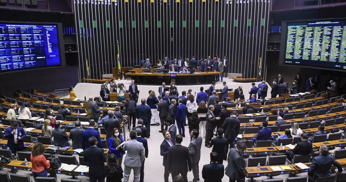 Congresso aprova texto-base da LDO 2023