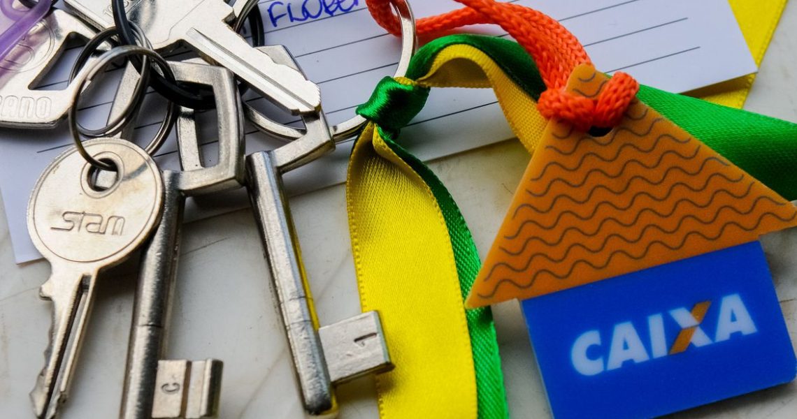 Depósitos futuros no FGTS poderão ser usados para comprar casa popular