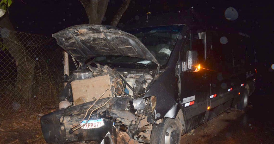 Dez pessoas feridas em acidente na MG-111, no Barreiro, em Manhuaçu