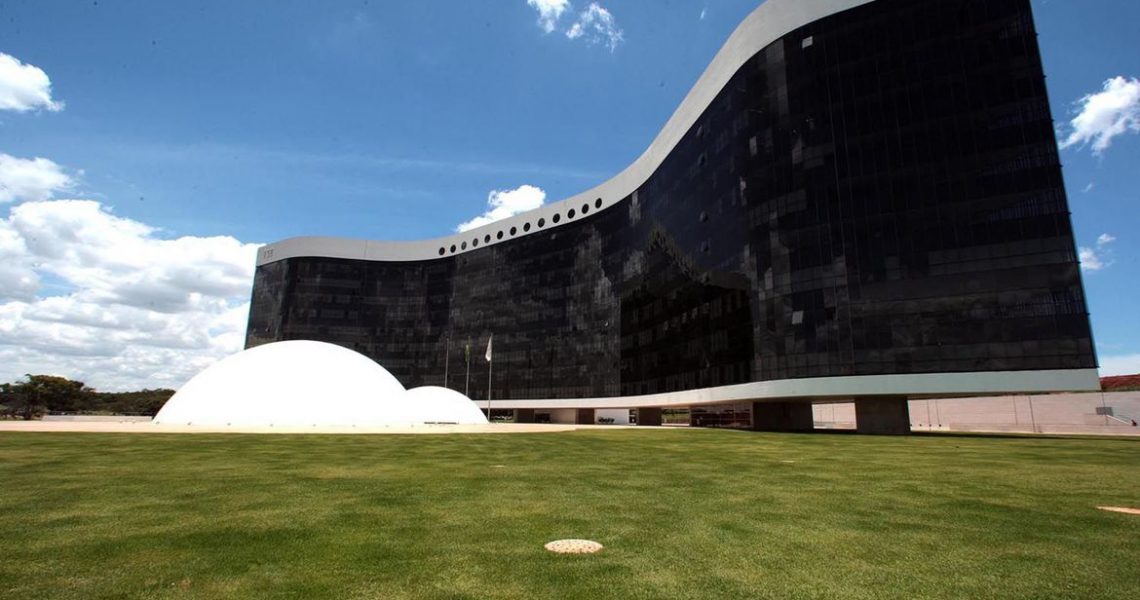 TSE recebe prestação de contas dos candidatos às eleições