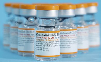 Vacina da Pfizer para crianças será liberada após aval de ministério