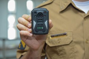 Policiais militares de Minas começam a utilizar câmeras nas fardas