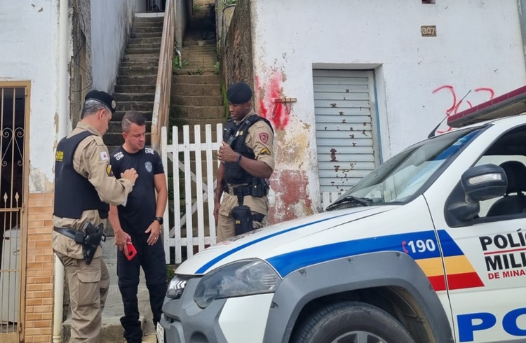 Mulher é presa pela PM após colocar fogo em homem no bairro Aeroporto