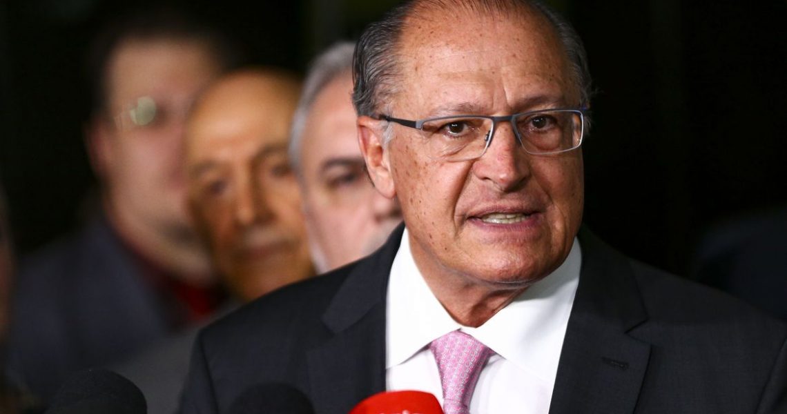 Transição propõe PEC para viabilizar propostas de campanha de Lula