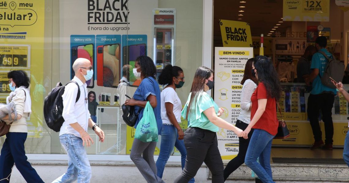 Cartilha alerta consumidores para promoções na Black Friday