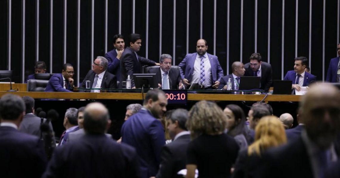 Câmara aprova MP que abre crédito extra para pagamento de benefícios