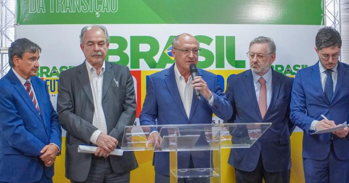 Vice-presidente eleito anuncia mais 61 nomes da equipe de transição