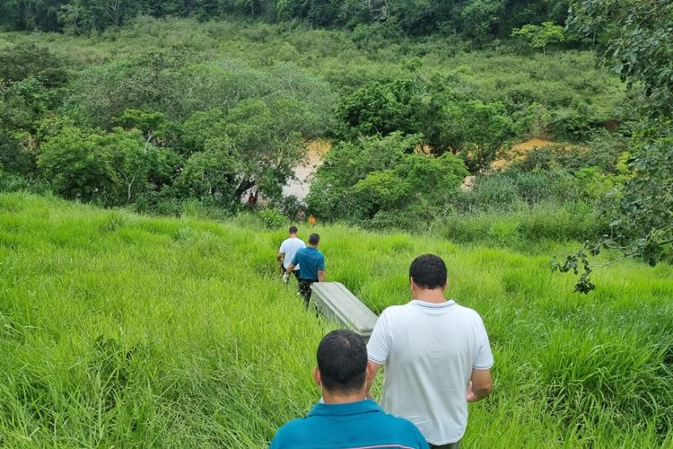Corpo é encontrado boiando no Rio Muriaé na altura do bairro Santa Laura