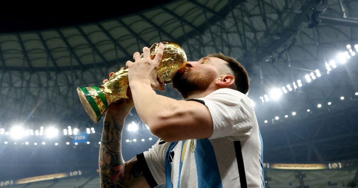 Argentina conquista o tricampeonato mundial e consagra Lionel Messi