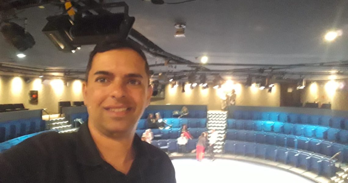 Autor mineiro Thiago Winner participou do 1º Congresso Internacional Litero Cultural “Imortais da Humanidade”