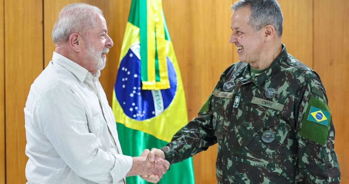 Governo federal anuncia troca no Comando do Exército