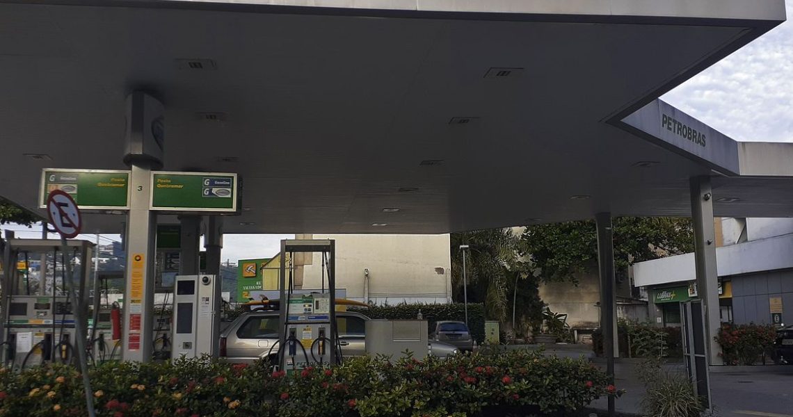 Petrobras anuncia redução de R$ 0,40 no preço do diesel