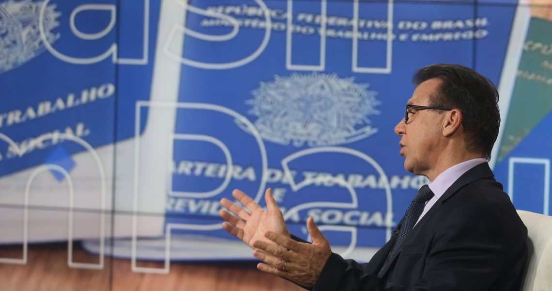 Salário mínimo deve ter novo reajuste no dia 1º maio