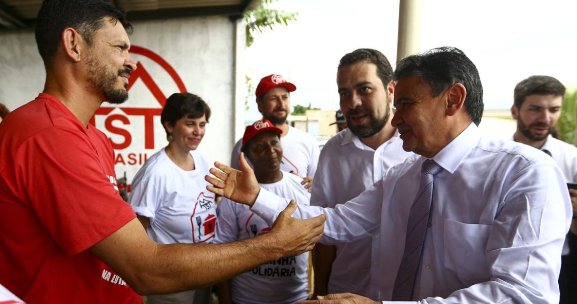 Bolsa Família: há indícios de que 2,5 milhões recebem irregularmente
