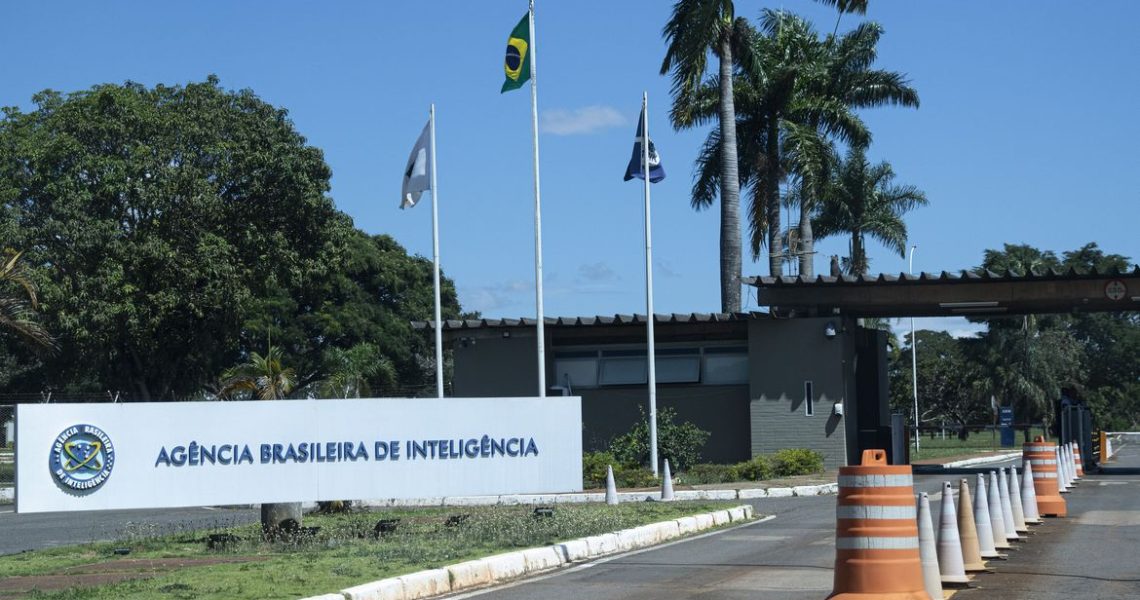 PF abre inquérito para investigar denúncias de espionagem pela Abin