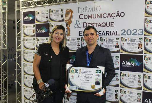Autor viçosense Thiago Winner premiado no Evento “Artista Destaque”, em São Paulo/SP