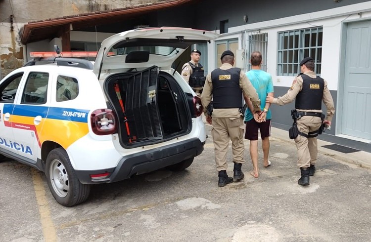 Muriaé: Jovem é preso pela PM no bairro da Barra após fugir nadando no Rio Muriaé