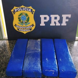 PRF prende homem com droga no trecho urbano da BR-356 em Muriaé