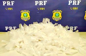 Leopoldina: jovem é preso com mais de 700 pinos de cocaína dentro de ônibus com destino a Cataguases