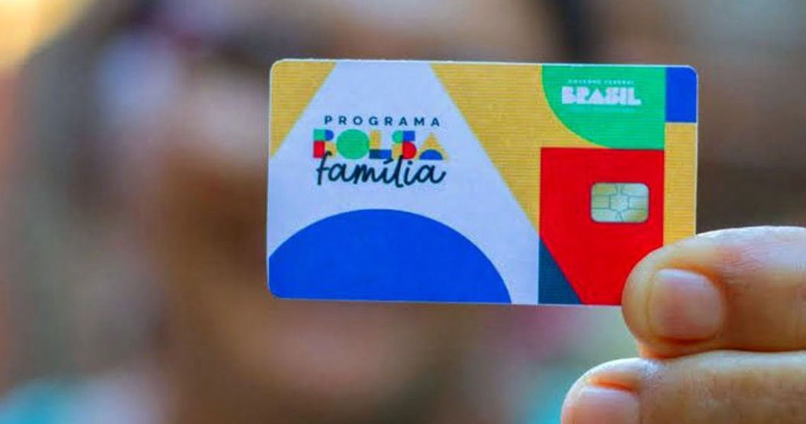 Valor médio do Bolsa Família bate recorde e chega a R$ 672