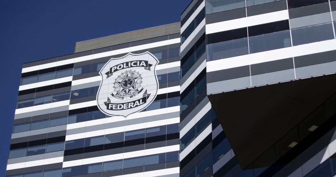 Polícia Federal investiga narcotraficantes e apreende R$ 1 bilhão