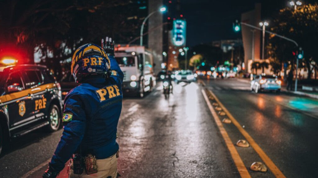 Novas regras de trânsito começam a valer em todo o país