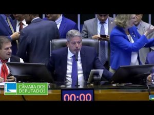 Câmara dos Deputados aprova texto-base da reforma tributária em 1º turno