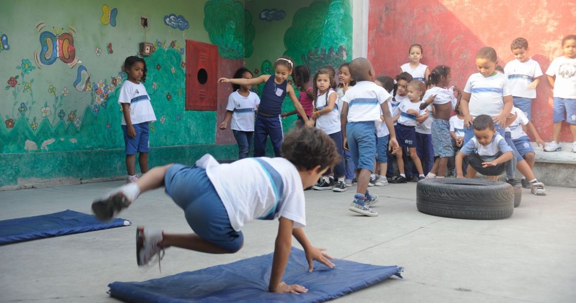 Educação em tempo integral é bem recebida por gestores