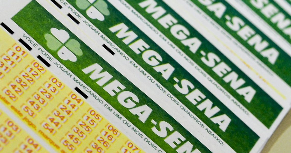 Mega-Sena acumula e pode pagar R$ 105 milhões no próximo sorteio