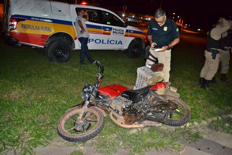 Motociclista é socorrida em estado grave após colidir com caminhão na BR-116 no Bela Vista
