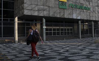 Petrobras anuncia primeira gasolina carbono neutro no Brasil