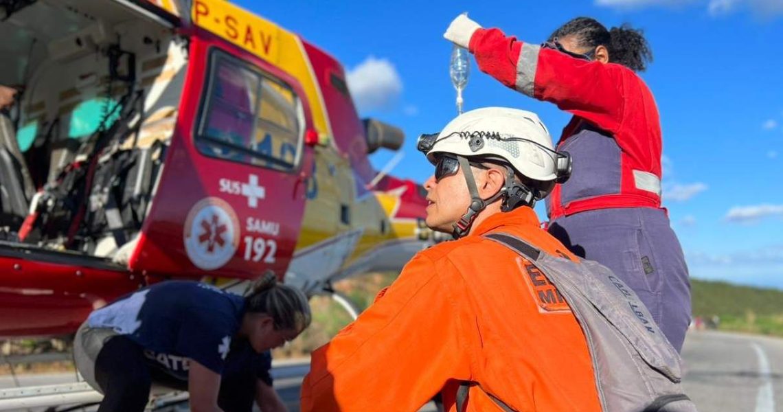 Dois acidentes mobilizam equipes de resgate na BR-262