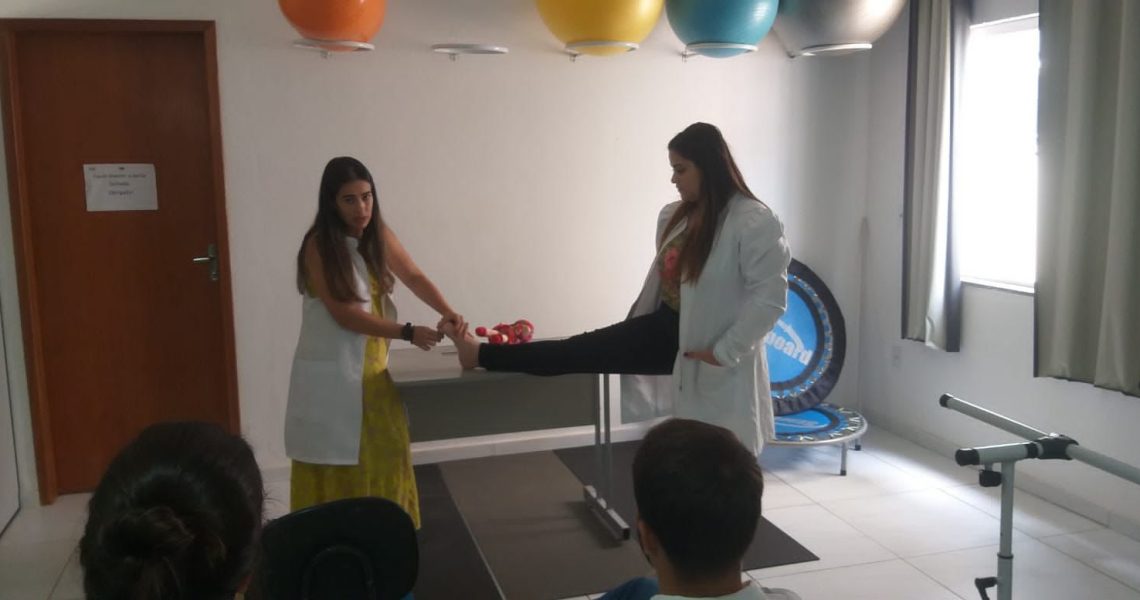 Equipe Multidisciplinar recebe capacitação de educação permanente