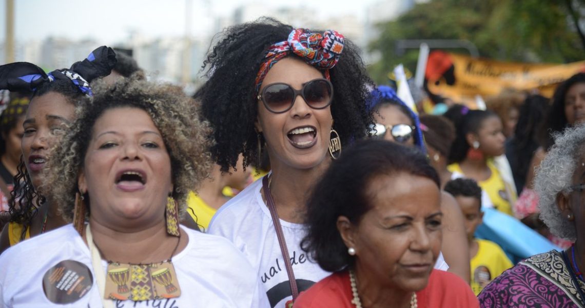 Racismo afeta saúde desde o nascimento até a morte, diz especialista