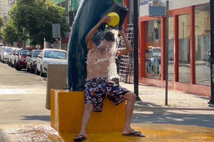 Recorde de calor em Muriaé: população alertada para cuidados com a saúde em meio às altas temperaturas