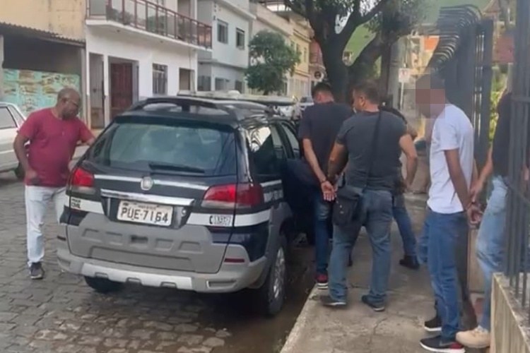 Duas pesssoas são presas pela Polícia Civil suspeitas de homicídio no Distrto de Bicuíba