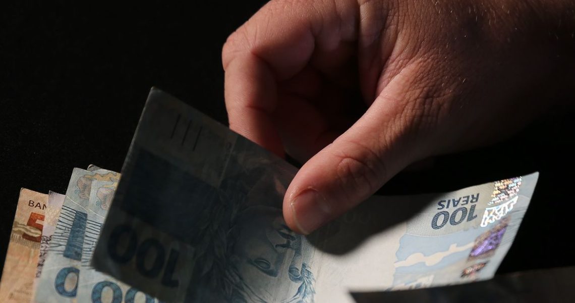Publicada portaria que reajusta benefícios do INSS acima do mínimo