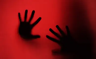 A cada 8 minutos, uma mulher é vítima de estupro no país