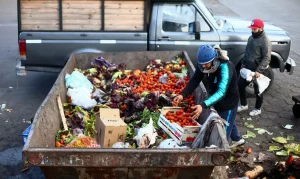 Falta de alimentos para restaurantes populares abre crise na Argentina Nos últimos dias, 32 comedores fecharam as portas