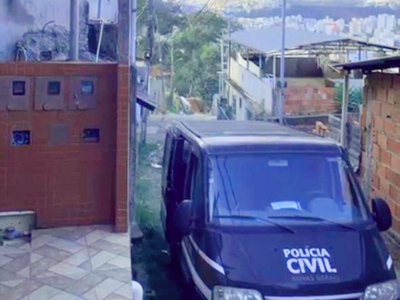 Ação conjunta da PCMG e PMMG prende dois por tráfico de drogas em Viçosa